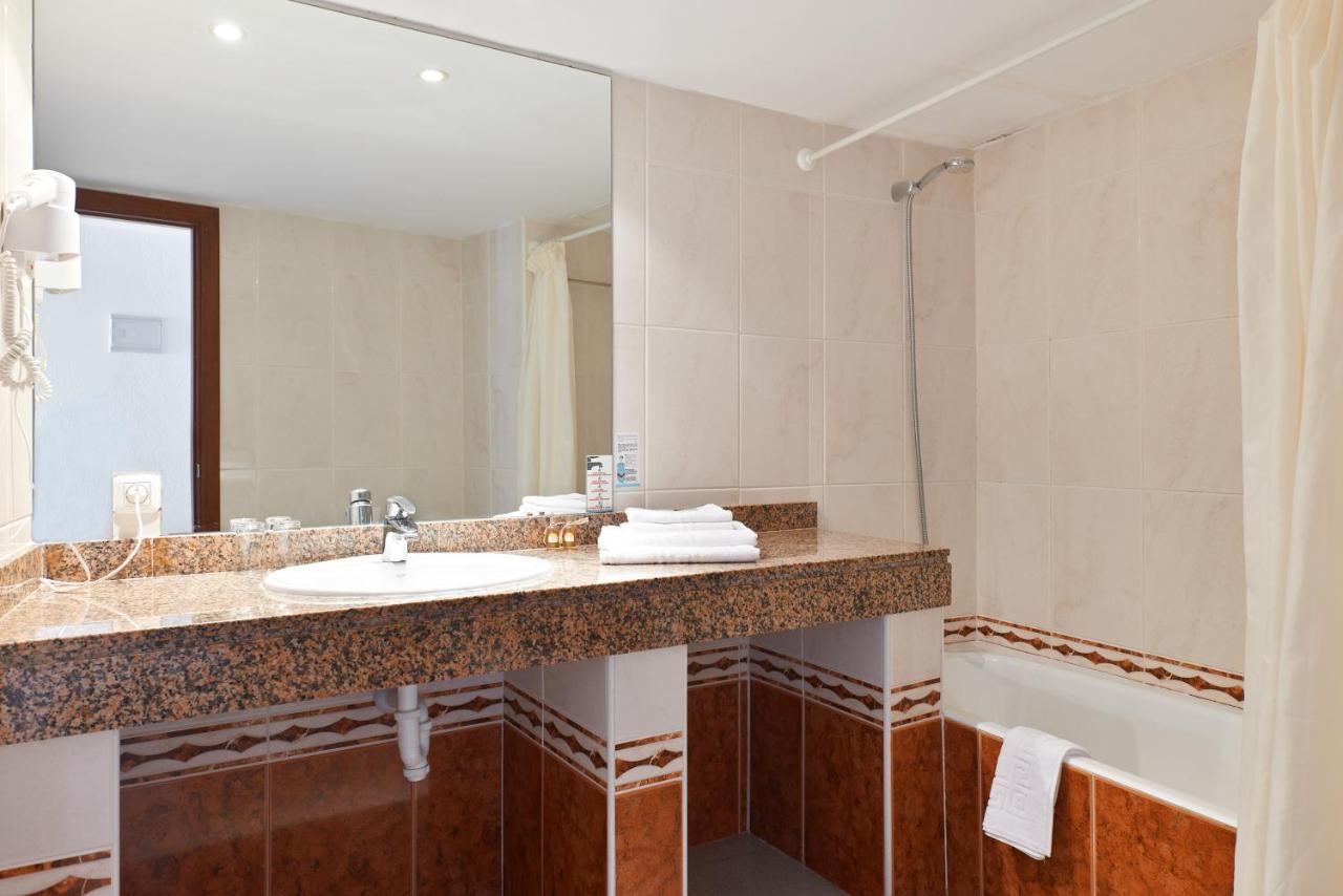 Discover Comfort and Relaxation at BLUESEA Mediodia Hotel